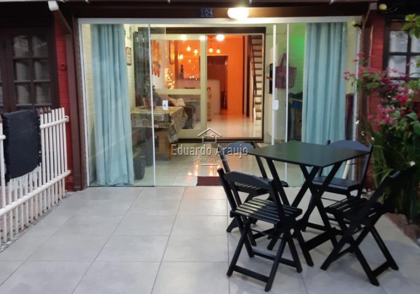 Sobrado 02 Dorm