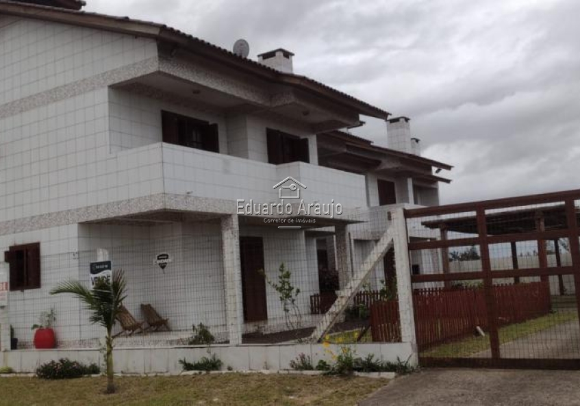 Sobrado 02 Dorm
