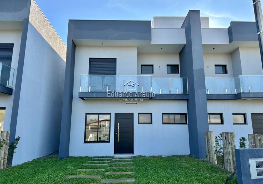 Sobrado 03 Dorm