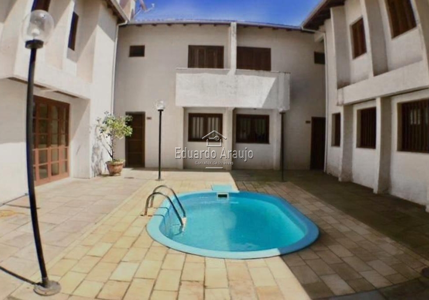 Sobrado 02 Dorm
