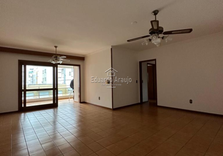 Apartamento 03 Dorm