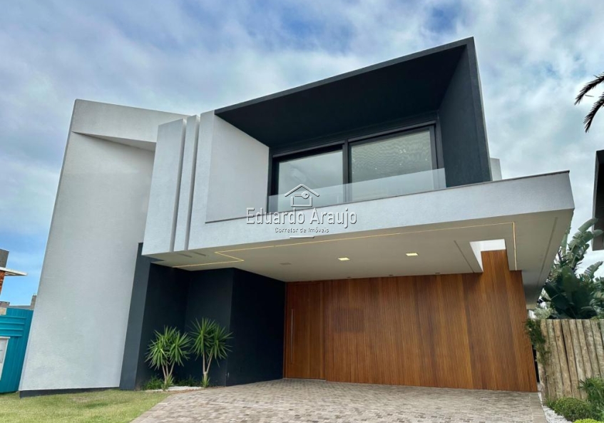 Sobrado 05 Dorm