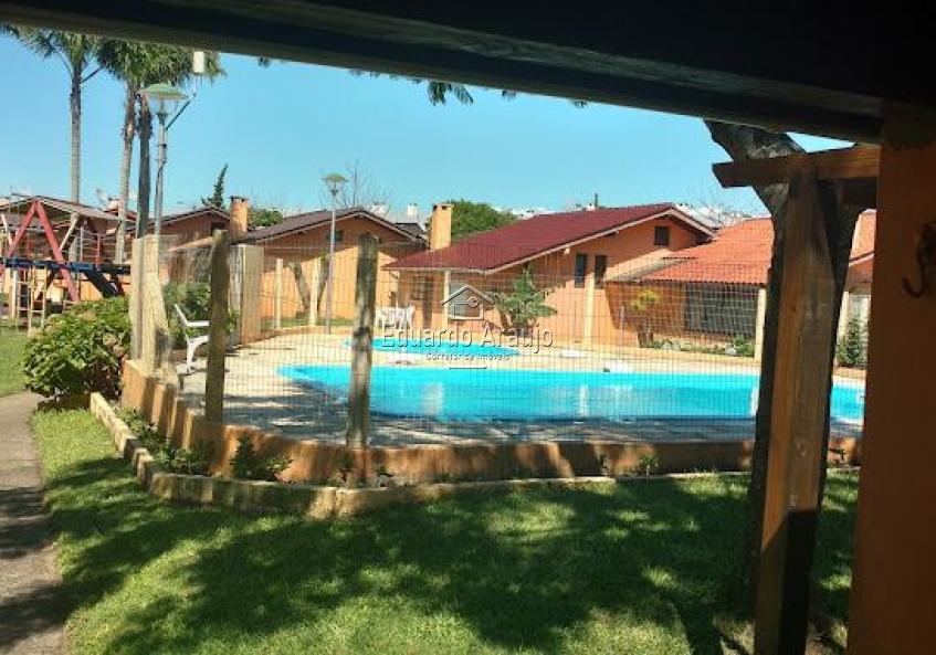 Sobrado 02 Dorm