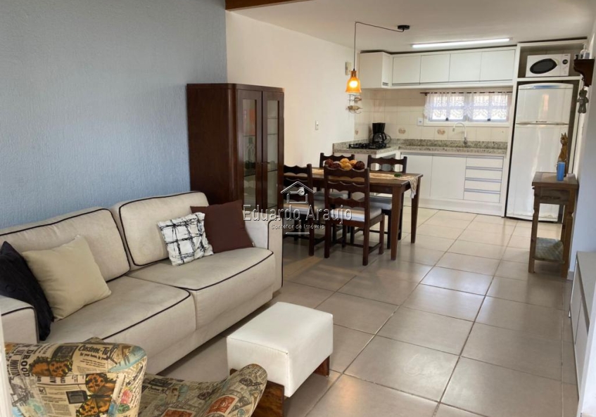 Sobrado 02 Dorm