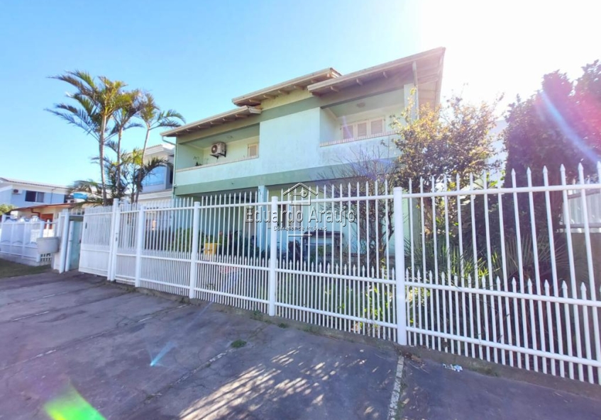 Sobrado 03 Dorm