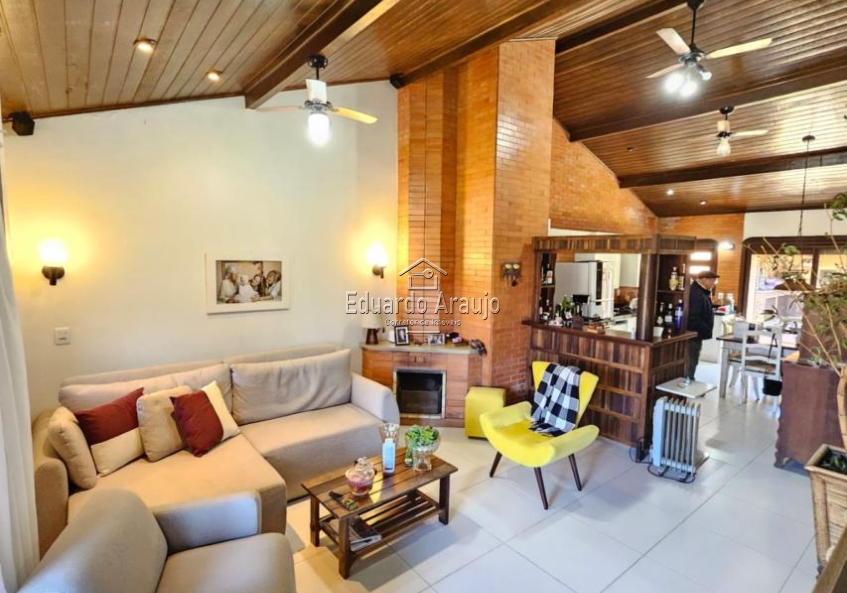 Casa 03 Dorm