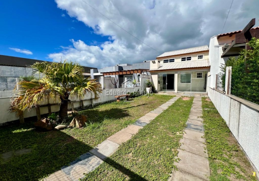 Sobrado 03 Dorm